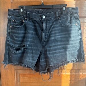 AE DISTRESSED HIGH WAISTED BAGGY SHORTS